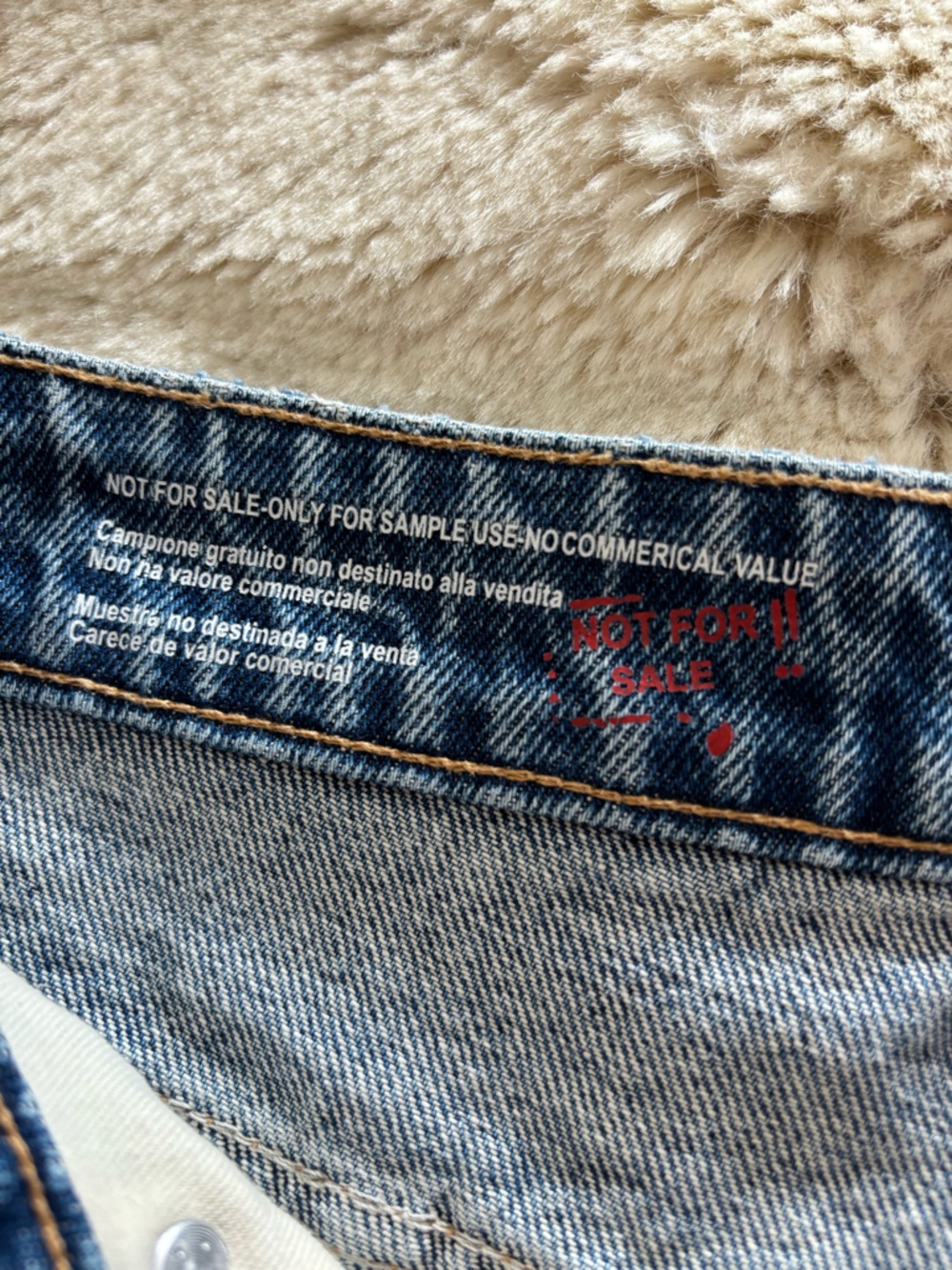 NWOT Women’s Blue Denim Jeans - Relaxed Wide Leg - Picture 6 of 6